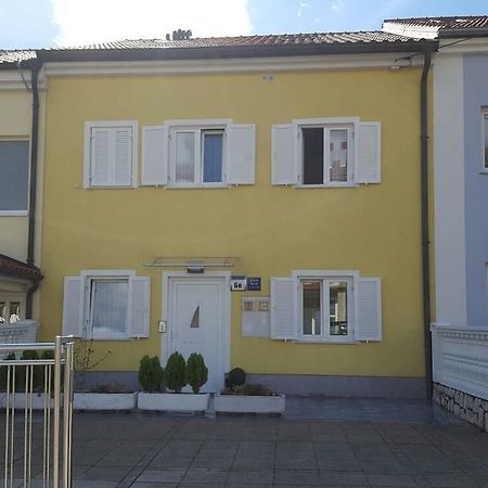 Апартаменты Haus Ella Нови-Винодолски Экстерьер фото